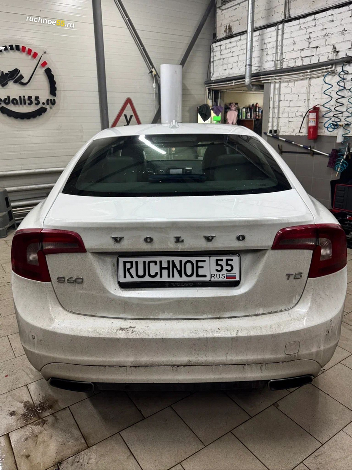 Установка ручного управления для Volvo S60